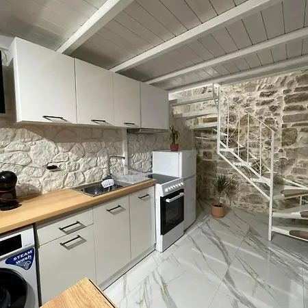 Casa Pietra بيت للعطل *